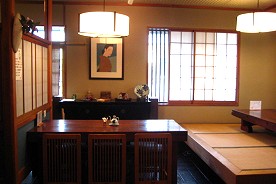 ��y �z�[���Q