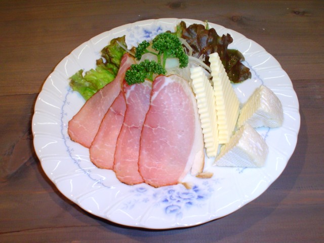 �[�J ���؂Ƃ񂩂� �Ƃ�ӂ� ���n���ƃ`�[�Y�̃T���_