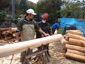 NPO�@�l�X�ъ��p������҂�