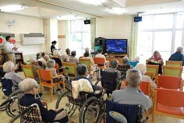 �{�����e�B�A�O���[�v����ۂۂ̉�